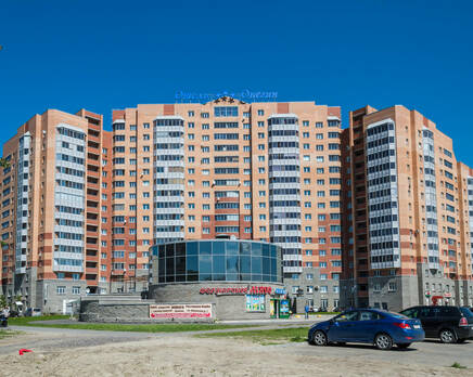 ЖК «в поселке Тельмана (микрорайон № 1)»: общий вид корпуса 1 , Август 2016