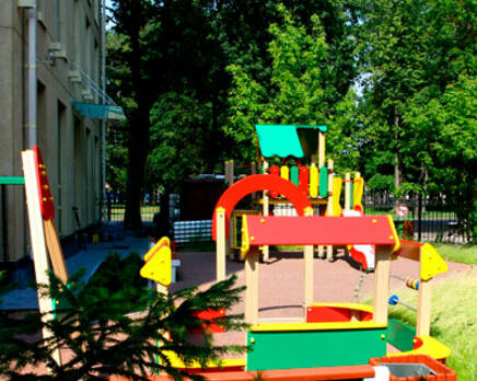 Детская площадка клубного дома Крестовский, 10, Сентябрь 2011