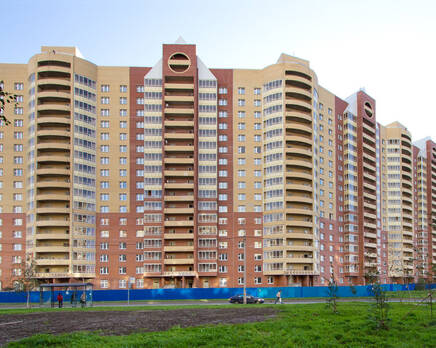 Жилой комплекс на ул. Бадаева и ул. Ворошилова, Октябрь 2011