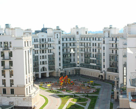 Внутренний двор жилого дома по ул. Кемской, Сентябрь 2011