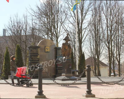 Окрестности жилого комплекса «Колтуши 5+» (09.04.2013), Апрель 2013
