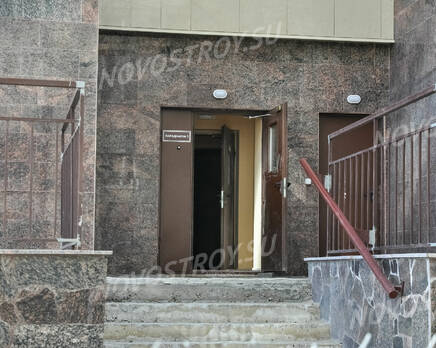 Вход в Комплекс на проспекте Большевиков (15.05.2013 г.), Май 2013