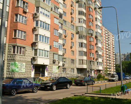 ЖК на ул. Снежная (06.05.2013 г.), Май 2013