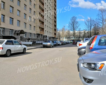 Стоянка рядом с ЖК «Гражданский» (20.05.2013 г.), Май 2013
