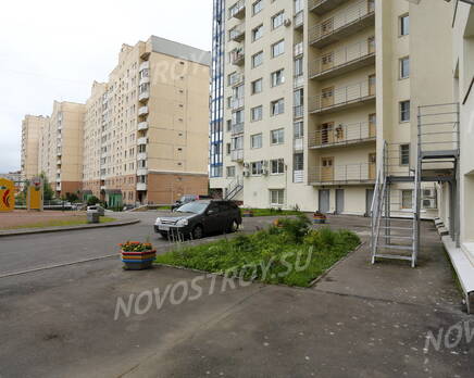 Комплекс на проспекте Большевиков, 47 (25.06.2013 г.), Июль 2013