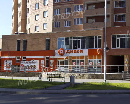 Магазин рядом с ЖК «Зеленый Остров» (25.06.2013 г.), Август 2013