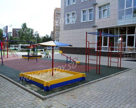 Детская площадка ЖК «Панорама» (10.07.2013 г.), Август 2013