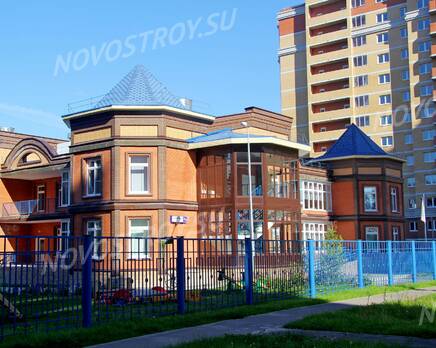 Детский сад рядом с ЖК «О'Пушкино» (10.08.2013 г.), Август 2013