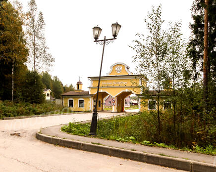 Въезд в КП «Малый Петербург» (16.09.2013 г.), Сентябрь 2013