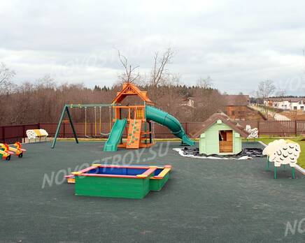 Детская площадка КП «Брусландия» (20.10.2013 г.), Октябрь 2013