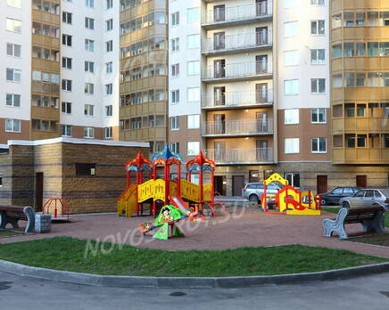 Детская площадка ЖК «Приморский каскад» (20.11.2013 г.), Ноябрь 2013