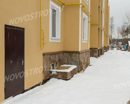 ЖК «Дом в поселке Горбунки»: фасад здания (01.02.15), Февраль 2015