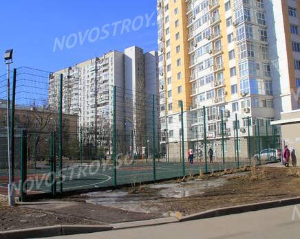 ЖК «ФилиЧета»: 10.03.2015 - Спортивная площадка, Март 2015