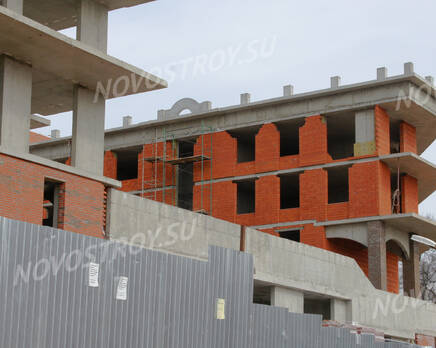 ЖК «Малиновый Ручей»: Строящийся корпус. 30.03.2015, Апрель 2015