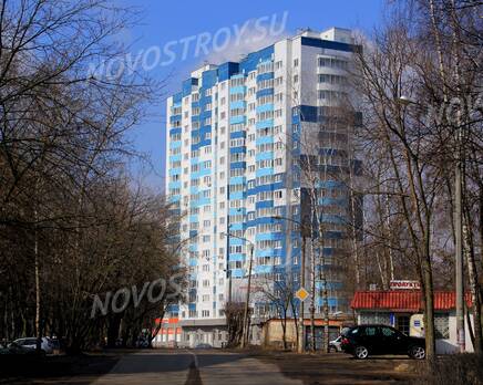 ЖК «Дом на Горького»: 08.04.2015 - Построенный корпус, вид с ул Горького, с восточной стороны, Апрель 2015
