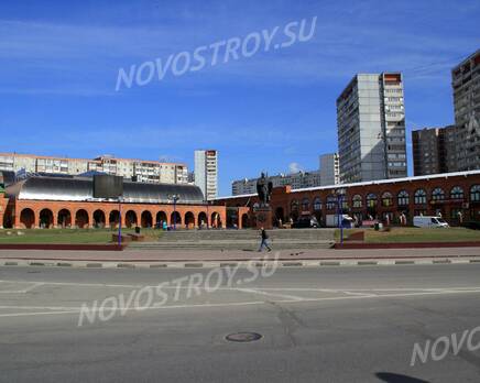 ЖК «Никольский квартал»: 13.04.2015 - Центральная площадь города в 500 метрах от новостройки, Апрель 2015