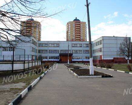 ЖК «Молодежный» (г. Подольск): 22.04.2015 - Школа на ул Почтовой, Май 2015