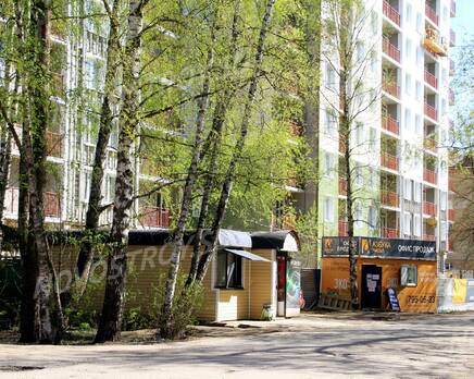 ЖК «ЭКО Квадрат»: 06.05.2015 - Фрагмент строящегося здания, нижние этажи, Май 2015