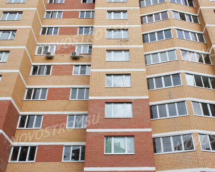 ЖК «на ул. Дубки»: Фрагмент готового корпуса. 31.05.2015, Июнь 2015