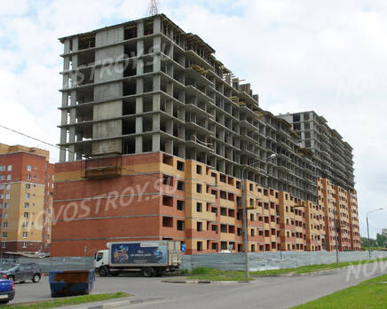 ЖК «на ул. Дубки»: Строящийся корпус. 31.05.2015, Июнь 2015