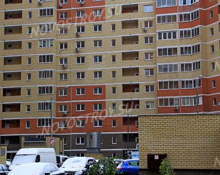 ЖК «Ареал»: 09.10.2015 - Фрагмент построенного корпуса, Октябрь 2015