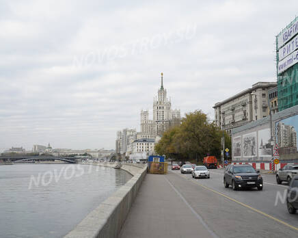 ЖК «Клубный дом на Котельнической набережной»: виды у ЖК, 14.10.2015, Октябрь 2015