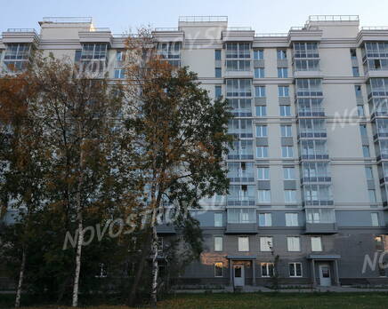 ЖК «Новомосковский»: фасад д. 65 кор. 1 (21.10.2015), Октябрь 2015