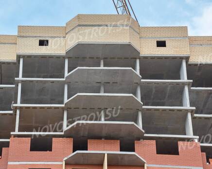 ЖК «Дом на улице Кирова»: Балконные секции, Май 2016