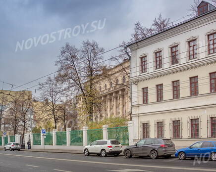 МФК «SOYUZ APARTMENTS»: Вид с улицы Новорязанская, Октябрь 2016