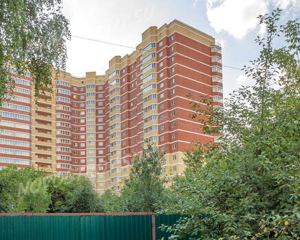 ЖК «Дом на улице Кирова»: Вид с соседней улицы, Август 2017