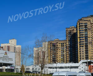 Дом на ул. Покрышкина, 1 (23.10.2013 г.)
