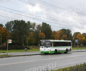 <p>Остановка общественного транспорта рядом с жилым комплексом &laquo;Жемчужная премьера&raquo;</p>